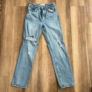 A&F 90s Straight Ultra High Rise